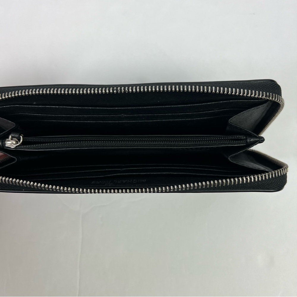 Michael Kors Women’s Zip Wallet Black Open Flower Design Multiple Compartments - Picture 5 of 9